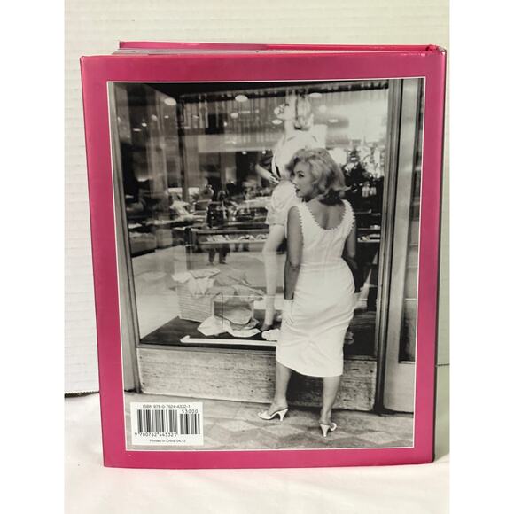 MARILYN in FASHION-Enduring Influence of Marilyn Monroe-Photos-Story-H/C Dust JK - Picture 3 of 16